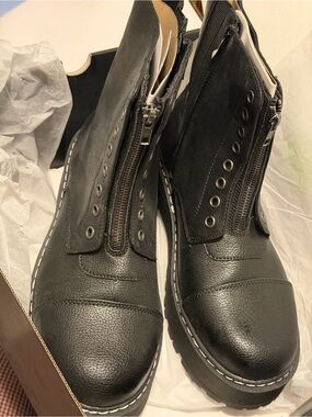 Women Black PU Zip Front Combat Boots